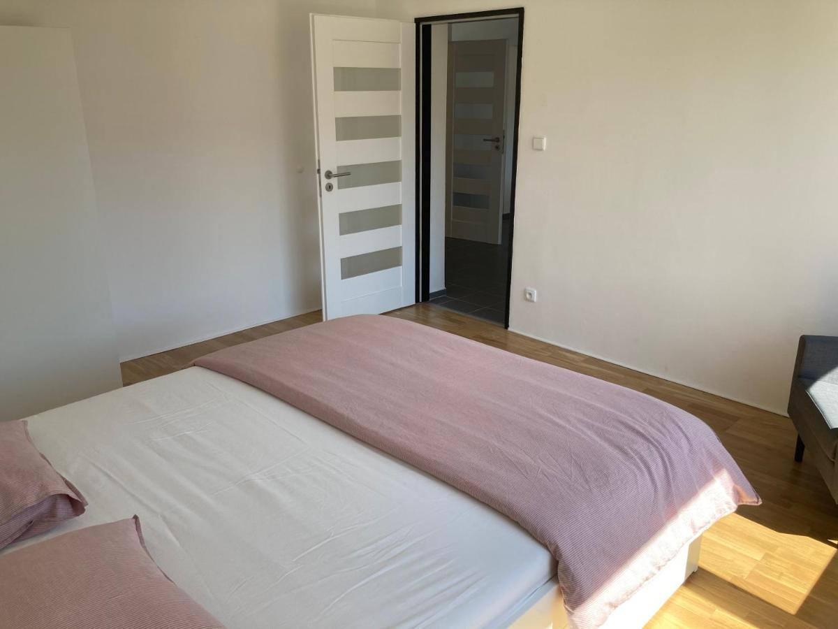 Apartman Maay Hlohovec Zewnętrze zdjęcie