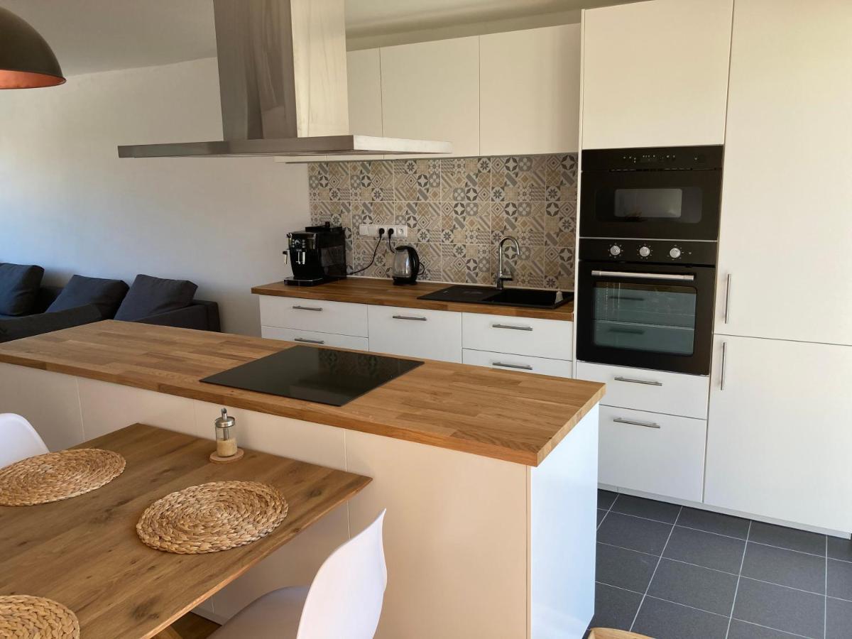 Apartman Maay Hlohovec Zewnętrze zdjęcie