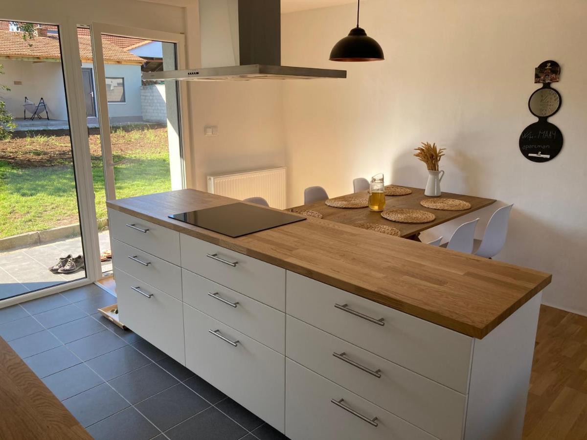 Apartman Maay Hlohovec Zewnętrze zdjęcie