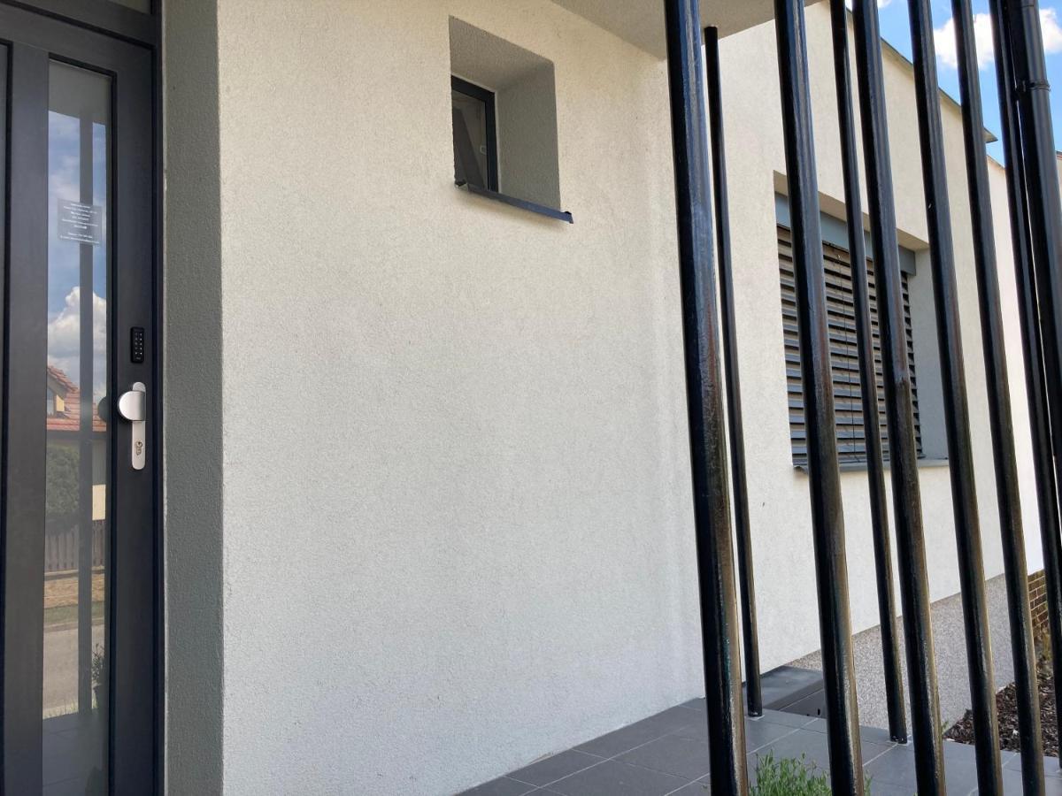 Apartman Maay Hlohovec Zewnętrze zdjęcie